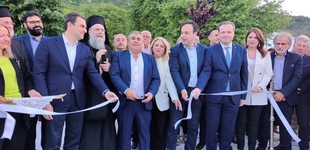 Eγκαίνια για τη νέα πλατεία Πύλης